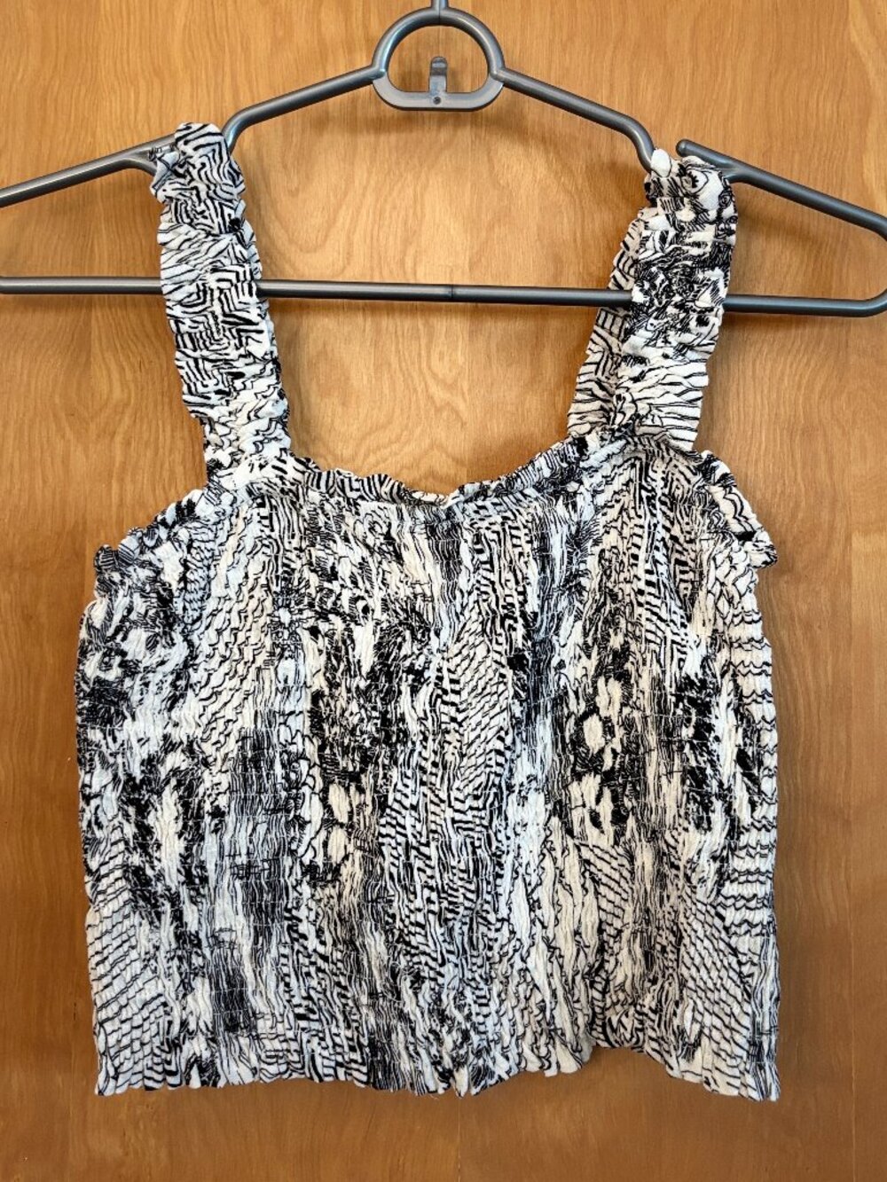 Paper Crane Crop Tank Top Black & White Pattern Ruffled